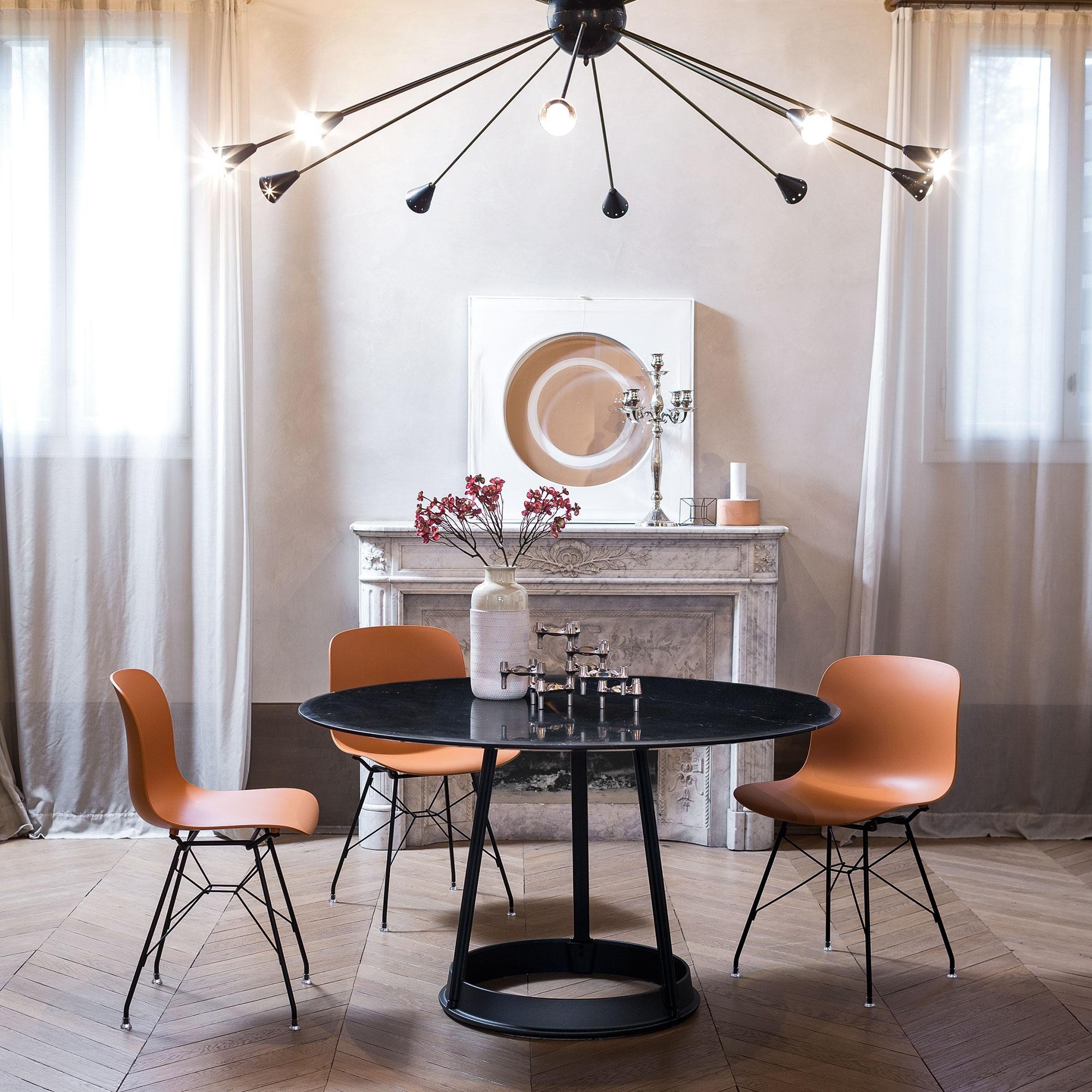 Magis Brut Round Table