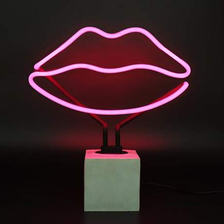 Neon Lips Cement Base